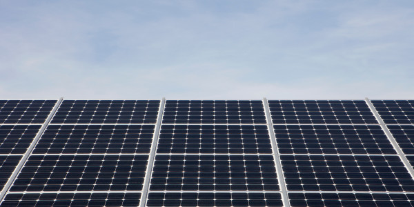 Comprar / Vender Casas Unifamiliares y Chalets en Berga · con Placas Solares