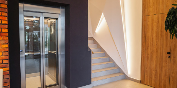 Comprar / Vender Dúplex y Áticos en Navès · con Ascensor