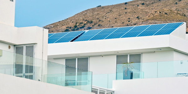 Comprar / Vender Pisos y Plantas Bajas en Saldes · con Placas Solares