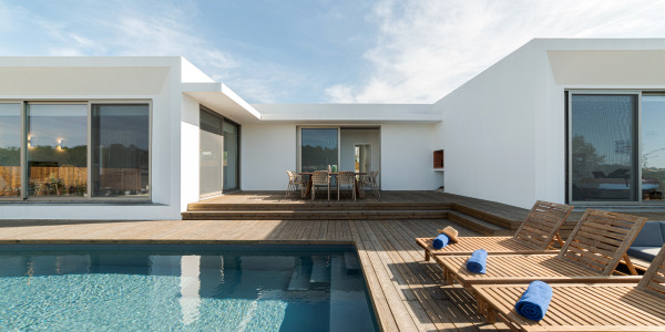 Compraventa de Inmuebles en Sant Llorenç de Morunys · Casas Diseño Minivalista