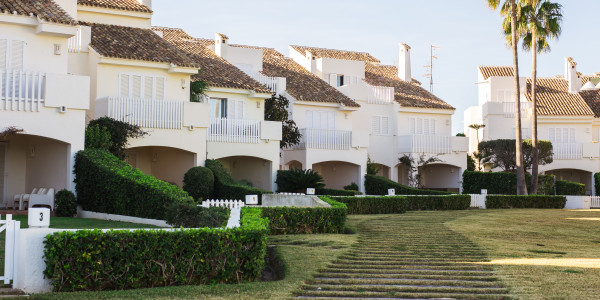 Compraventa de Inmuebles en Sant Llorenç de Morunys · Adosados